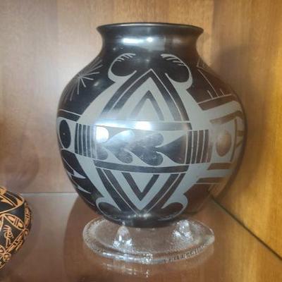 Maya Ortiz Pottery Olla by Jesus Pina.