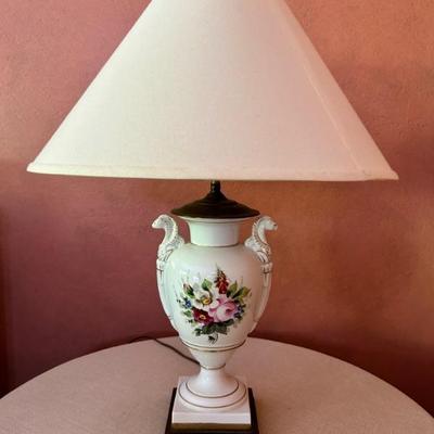 porcelain base lamp 