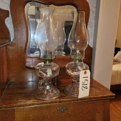 #1518 â€¢ Vintage Kerosene Lamp
