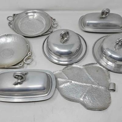 #1128 â€¢ BW Buenilum Butter Dishes and Other Dishes
