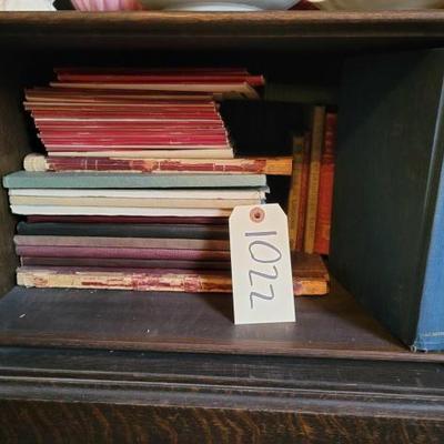 #1022 â€¢ Vintage Books, Annuals, Dictionary, and Radio Doings
