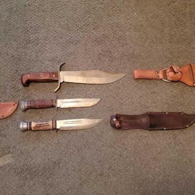 #1425 â€¢ (3) Knives With Sheaths
