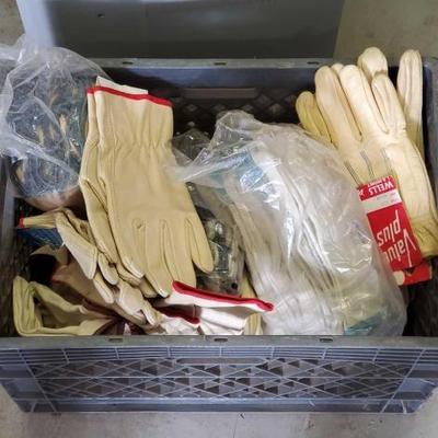 #5126 â€¢ Tote Of Work Gloves
