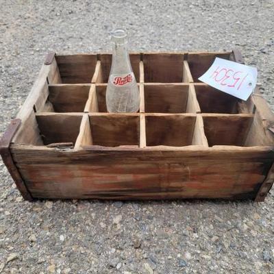 #15304 â€¢ Vintage Pepsi Bottle and Crate
