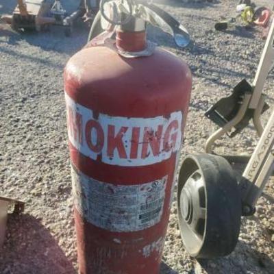 #15182 â€¢ Fire Extinguisher
