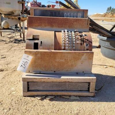 #1942 â€¢ Vintage National Cash Register
