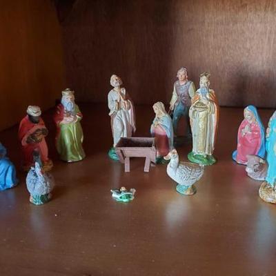 #10006 â€¢ Miniature Nativity Scene Set
