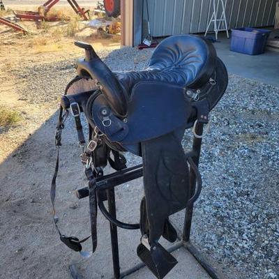 #2002 â€¢ Big Horn Horse Saddle
