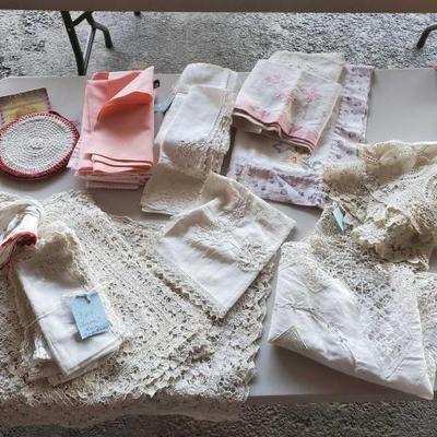 #10560 â€¢ Lot of Linen and Lace Napkins
