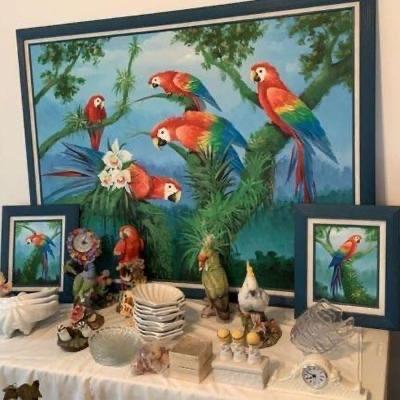 Handpainted parrot/macaw wall srt