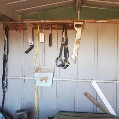 #5526 â€¢ Hanging Tools
