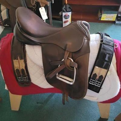 #870 â€¢ Sattlerei Karl NeidersÃ¼É“ Saddle, Horse Blankets, Wooden Saddle Rack
