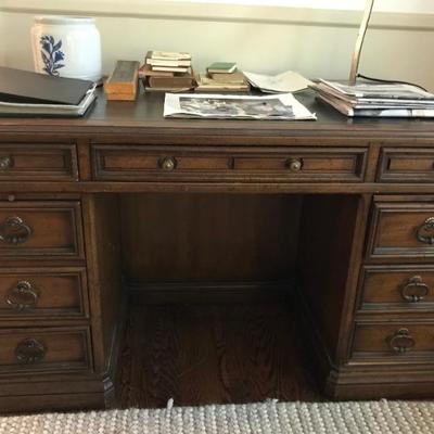 Slightly Lowry leather top desk $489