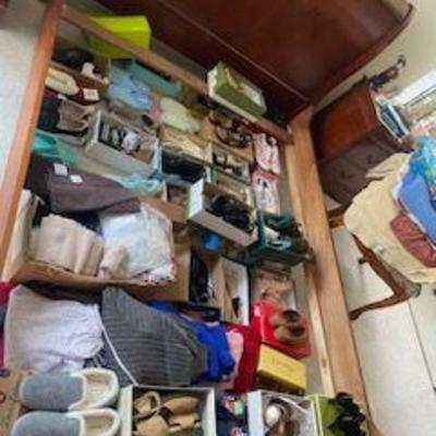 womens shoes still in the boxes, barely worn