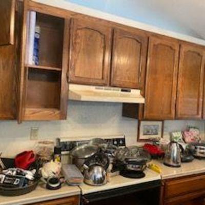 Full kitchen: pots/ pans/plates/cups/silverware