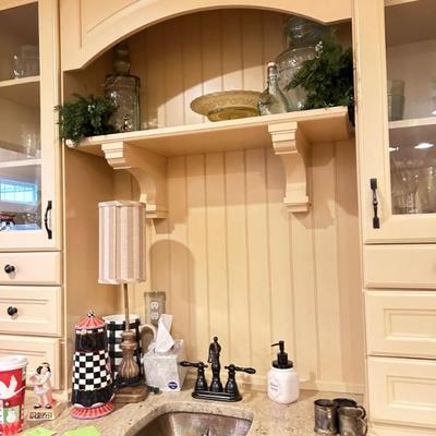 these cabinets, counter tops