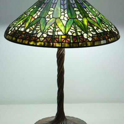 Tiffany lamp reproduction 