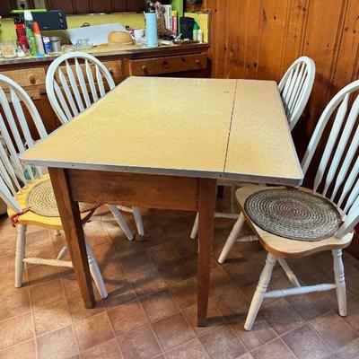 Rustic Farmhouse Table & 4 Chairs
