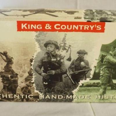 1216	KING & COUNTRY WWII METAL TOY SOLDIERS ONE BOX BBG04
