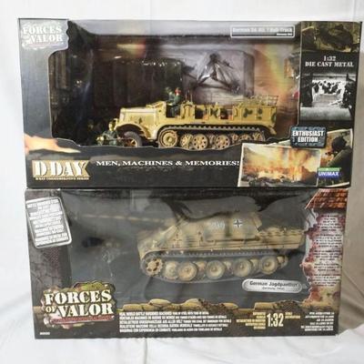 1081	FORCES OF VALOR WWII 1:32 DIECAST METAL TOYS LOT OF 2
