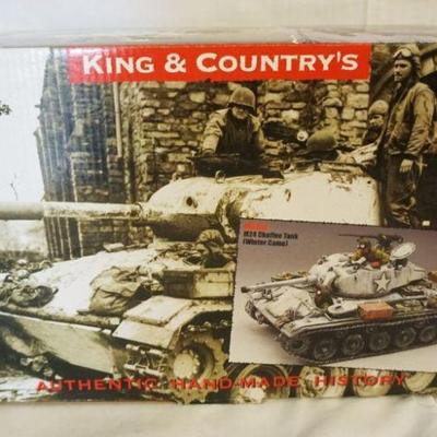 1225	KING & COUNTRY WWII M24 CHAFFEE TANK DD092
