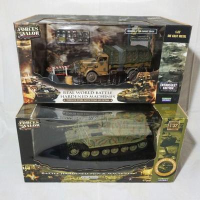1161	FORCES OF VALOR WWII 1:32 DIECAST METAL TOYS LOT OF 2
