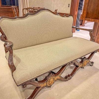 Exquisite Victorian Antique Sofa with Lion Details