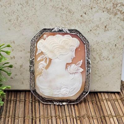 Lot #SB 339- Vintage Rectangle Shaped Shell Cameo Brooch in a Lovely Filigree 10k White Gold Frame - 2