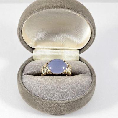 Lot #SB 316 - Beautiful Chalcedony and Diamond Ring in 14k Gold - Size 7.25 - Total Weight 4.9g (14 Natural Diamonds)