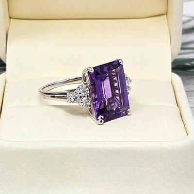Lot #SB 5 - 7.25 Carat Amethyst Ring in 18k White Gold with .30 cts of Brilliant Cut Natural Diamonds - Size 7 (w/ Appraisal)
