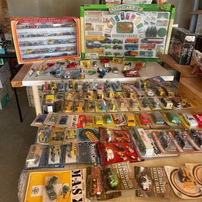DOZENS OF DIE CAST MODEL CARS, MATCHBOX, HOT WHEELS AND MORE! PRICED TO MOVE!