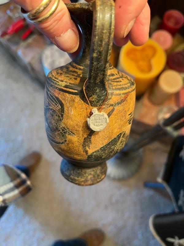 Busy Bee Sweet Country Estate Sale