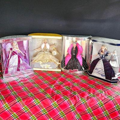 Collectible Holiday Barbies (Barbie)
