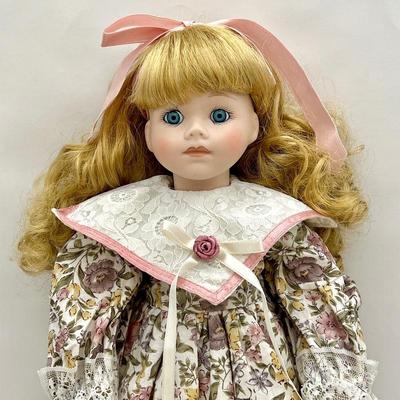 The San Francisco Music Box Company (SFMB) porcelain musical doll in 1990
