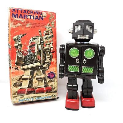 Vintage Retro Horikawa Attacking Martian Tin Robot Â - Battery Operated - Japan 1950s in Original Box