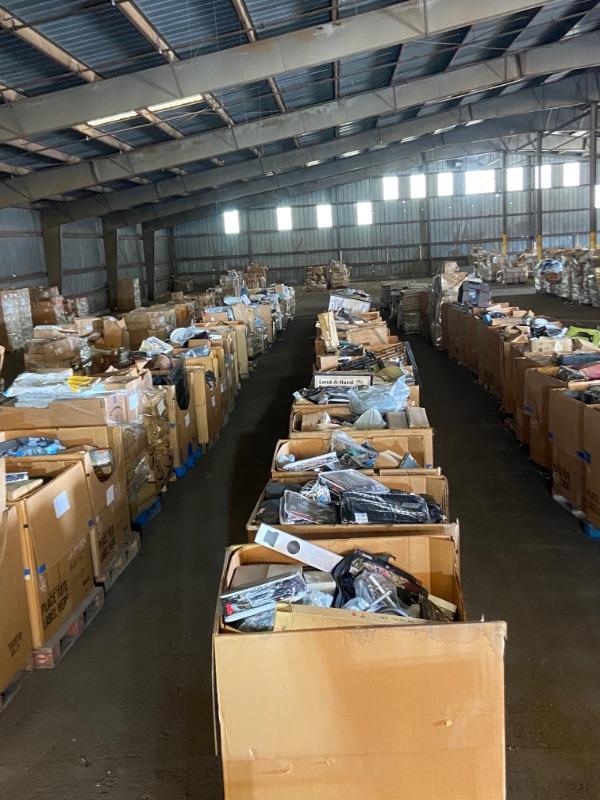 💥Warehouse Bin and Pallet Liquidation Bakersfield💥