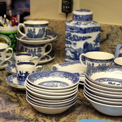 More blue Willow 