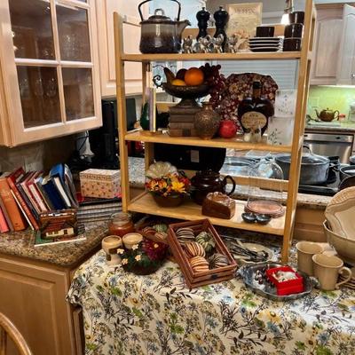 VINTAGE KITCHEN/COOKBOOKS