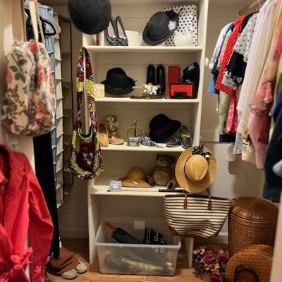 CLOTHING/ACCESSORIES