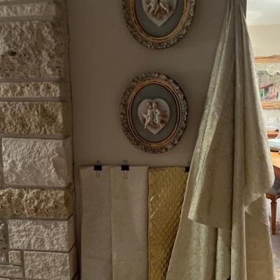 VINTAGE DECOR/LINENS