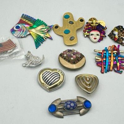 (11) Funky Brooches & Scarf Clips
