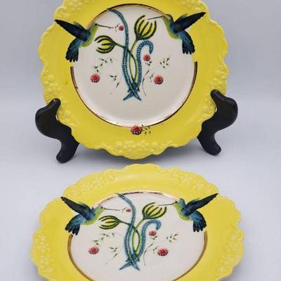 (2) Lou Rota - Nature Table Plates
Two yellow matching 'Nature Table' Anthropologie Lou Rota plates with hummingbird design. 