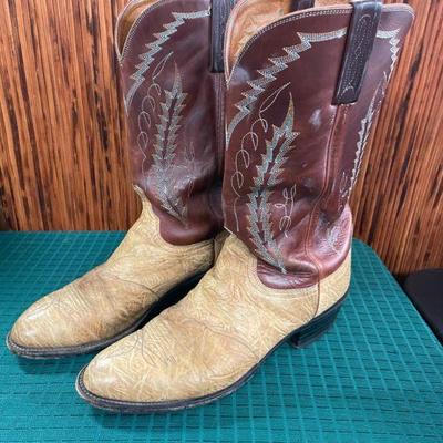 Lucchese