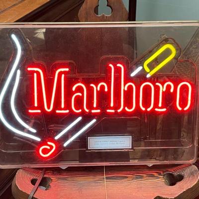 Marlboro Neon