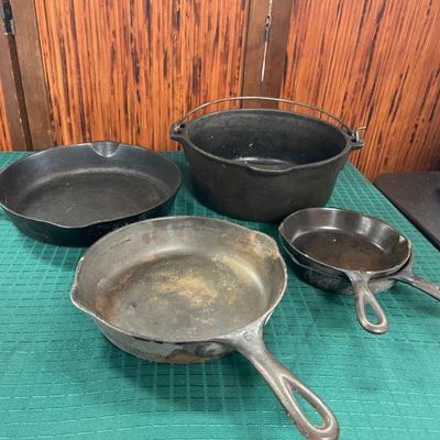 Griswold 5 QT Cat Iron 