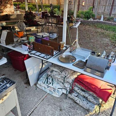 Estate sale photo