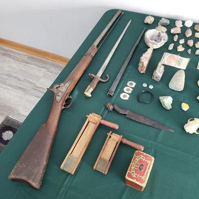 U.S. Bridesburg 1863 Rifle
Frence WW1 Bayonet