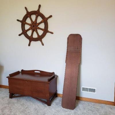 Antique ship wheel
Vintage surf/body board