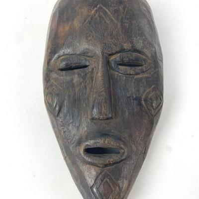 #78 â€¢ Vintage Tribal Wood Pende Mask
