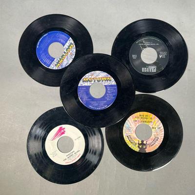 (5PC) MISC. SINGLE 45 RECORDS | Includes: Commodores; Easy (M7-884R1), J. Lescher; Love on Thin Air (PR 4507), Diana Ross; Upside Down...